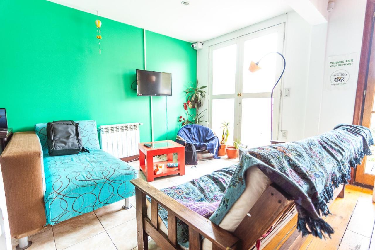 Hostel Bla *